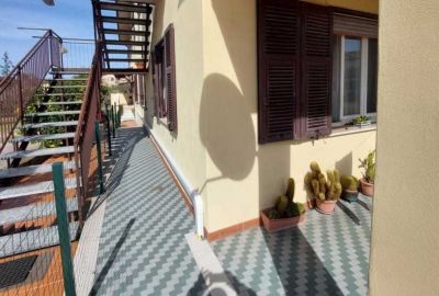 Vendita Villa Bifamiliare Sarzana