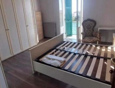 Vendita Semindipendente Luni